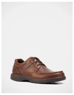 Hush Puppies Randall II Shoes in Brown
