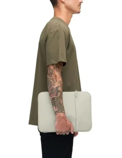 Incase Crosstown Laptop Sleeve 16-inch in Limestone INCO400804-LMST