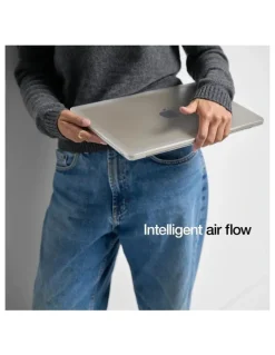 Incase MacBook Air Edge Hardshell Case for 13inch in Clear INMB200751-CLR