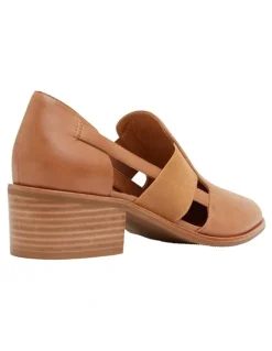 Jane Debster Expose Heeled Shoes in Tan Leather