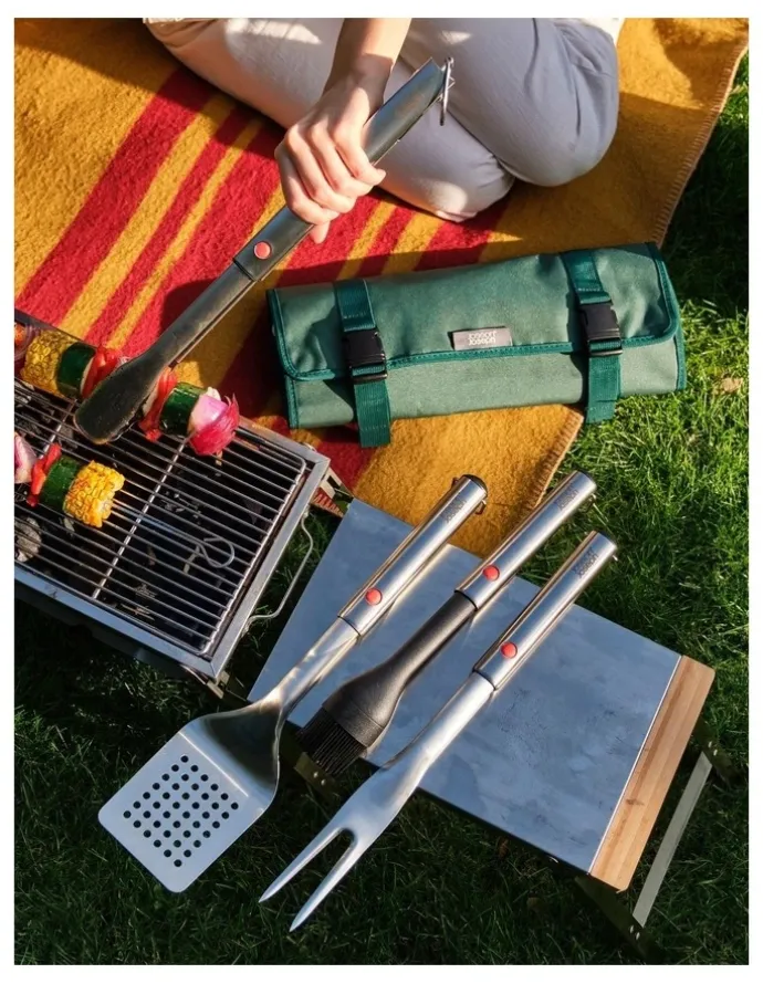 Joseph Joseph GrillOut BBQ Tongs with Retractable Arms