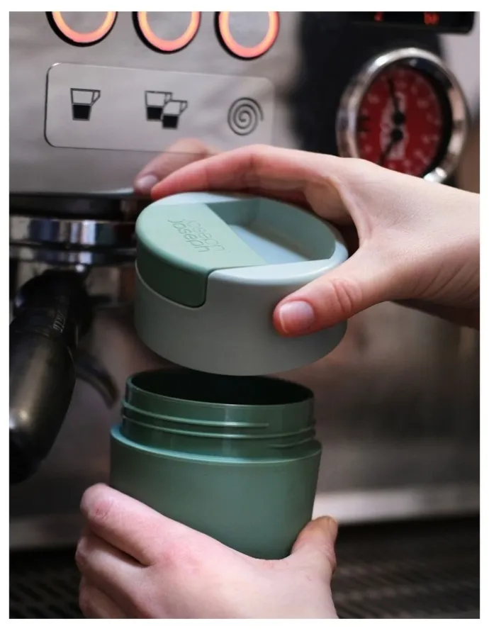 Joseph Joseph Sipp Travel Mug 340 ml in Green