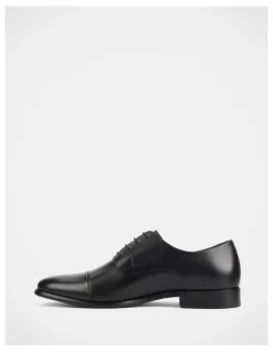 Julius Marlow Axiom Shoes in Black