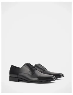 Julius Marlow Axiom Shoes in Black