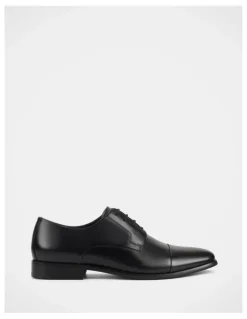 Julius Marlow Axiom Shoes in Black