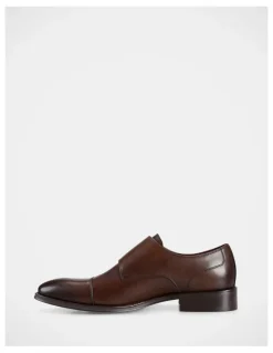 Julius Marlow Balwyn Dress Shoe in Brown