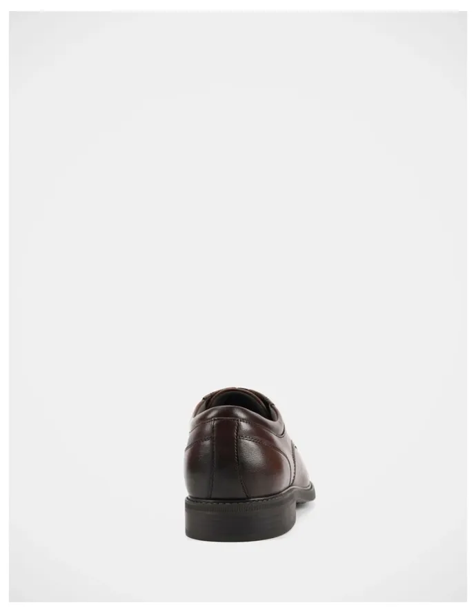 Julius Marlow Decree Dress Shoe in Brown