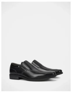 Julius Marlow Divert Shoes in Black
