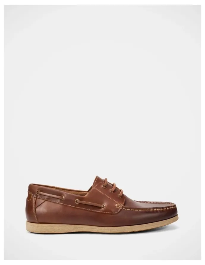 Julius Marlow Launch Boat Shoe in Tan