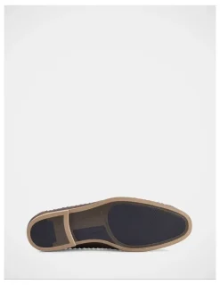 Julius Marlow Levee Shoe in Tan