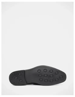 Julius Marlow Wager Shoes in Black