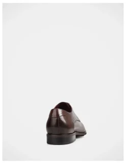 Julius Marlow Zen Dress Shoes in Brown