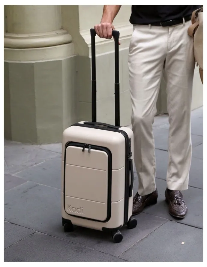Kadi Hardshell Business Carry-On Suitcase in Light Trench