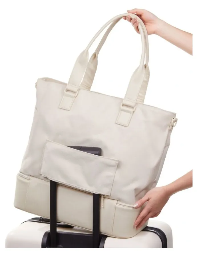 Kadi The Weekender in Ivory