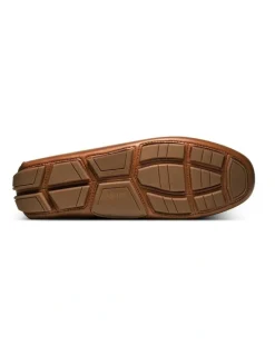 Kenneth Cole Stan Loafer in Brown