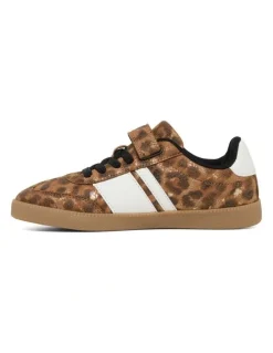 Kicks Kennedy Sneakers in Tan