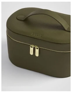 kikki.K Traveller Cosmetics Case in Olive
