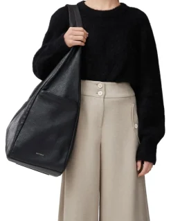 Kinnon Amelia Travel Weekender Bag in Black