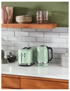 KitchenAid Electric Kettle 1.7L in Pistachio 5KEK1701APT