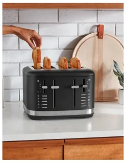 KitchenAid 4 Slice Toaster in Matte Black 5KMT4109ABM