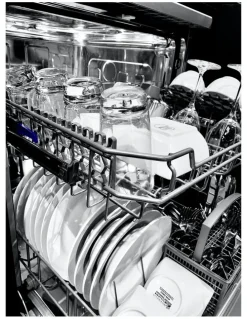 Kleenmaid Stainless Steel Free Standing or Built Under Dishwasher Black DW6020XB