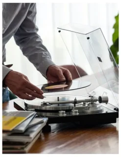 Lenco Turntable with Bluetooth & USB Connection in Walnut