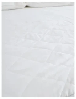 Linen House Quilted Multizone Electric Blanket in Cream