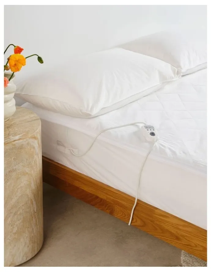 Linen House Quilted Multizone Electric Blanket in Cream