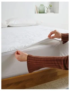 Linen House Quilted Multizone Electric Blanket in Cream