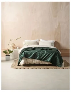 Linen House Sena Blanket in Forest