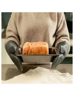 Living Today Silicone Oven Mitt and Pot Holder 4 Piece in Assorted