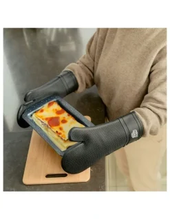 Living Today Silicone Oven Mitt and Pot Holder 4 Piece in Assorted