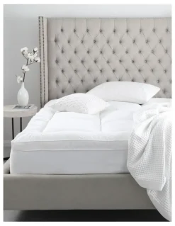 Logan and Mason Pillowtop Mattress Topper in White