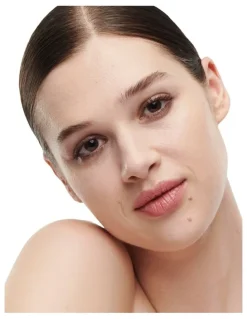 M.A.C Studio Radiance Serum-Powered Foundation