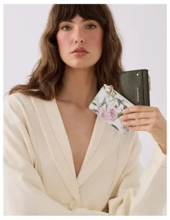 Madison Accessories Vanessa Small Zip Purse Card-holder in Multi
