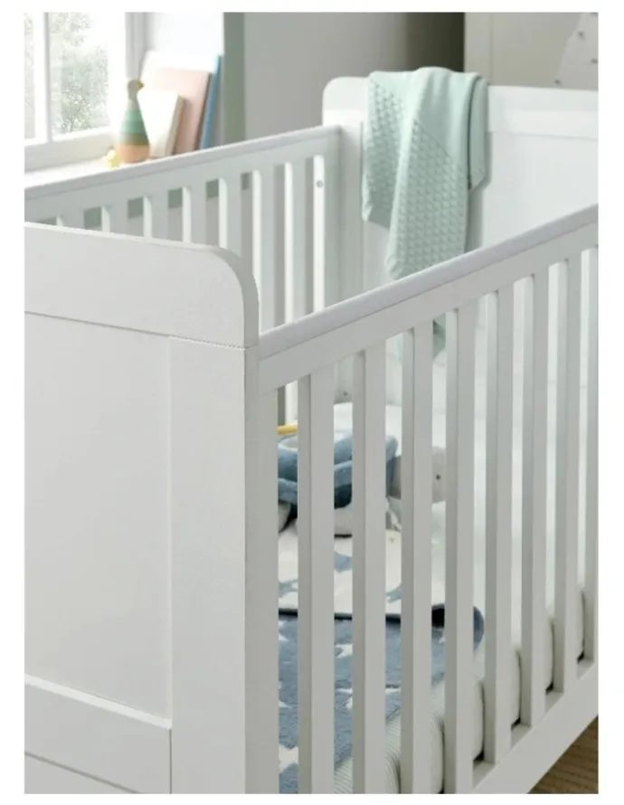 Mamas & Papas Hampden Cotbed in White