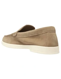 Marcs Valiant Loafers in Taupe Suede