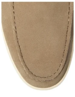 Marcs Valiant Loafers in Taupe Suede