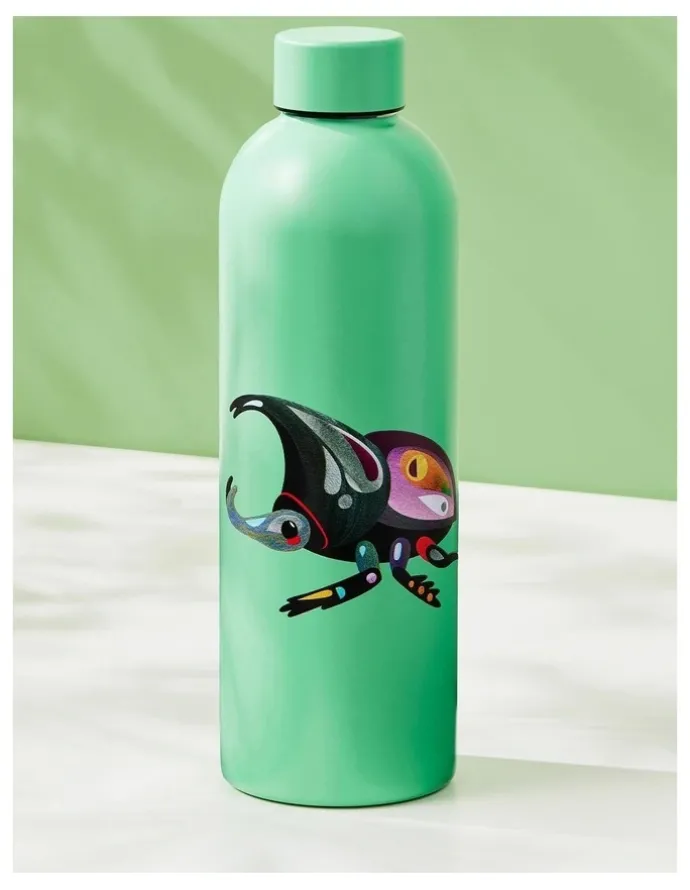 Maxwell & Williams Pete Cromer Garden Party Double Wall Insulated Bottle 750ml Rhino Beetle Gift Boxed in Green