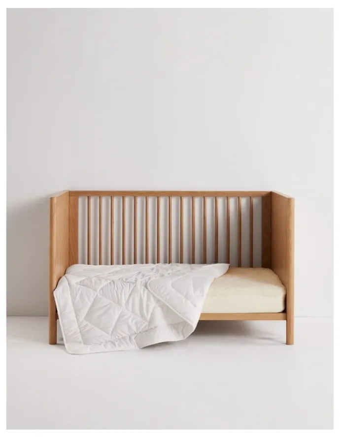 MiniJumbuk Baby Wool Quilt Cot in White