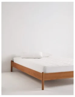 MiniJumbuk Sleep Cool & Dry Waterproof Mattress Protector Quilted Wool / Cotton