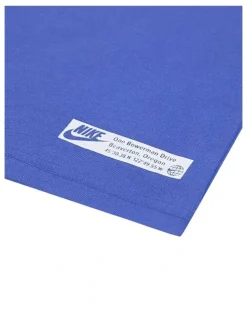 Nike Sportswear Globe T-shirt in Blue