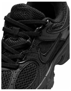Nike V5 Runner Pre-School Sneakers Iin Black
