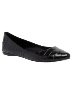 Nine West Speakup Flats