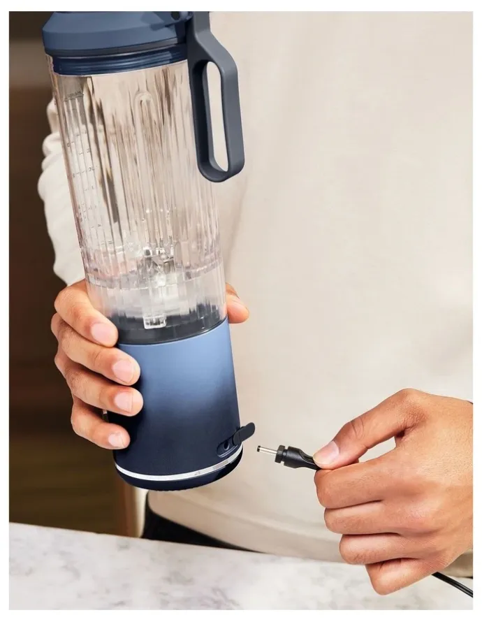 Ninja Cordless Portable Blender in Navy BC251NVANZ