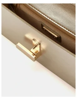 Novo Shoes Alysse Clutch in Gold