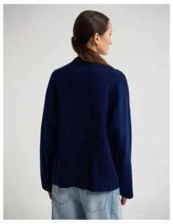 Oxford Pia Cotton V-Neck Knit in Navy