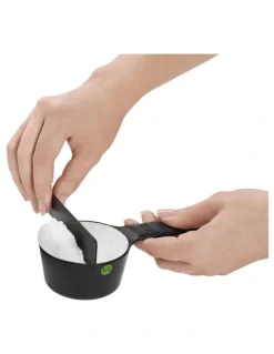 OXO Good Grips Plastic Measuring Cups Set 6 Piece in Black
