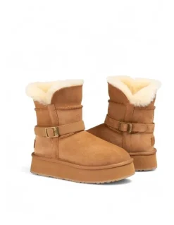 Ozwear Ugg Classic Platform Buckle Mini Boots (4.5cm) (Water Resistant) in Chestnut