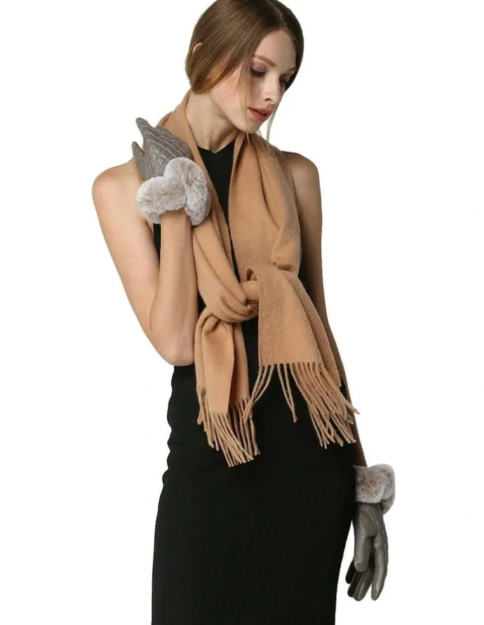 Ozwear Ugg 100% Wool Scarf in Beige